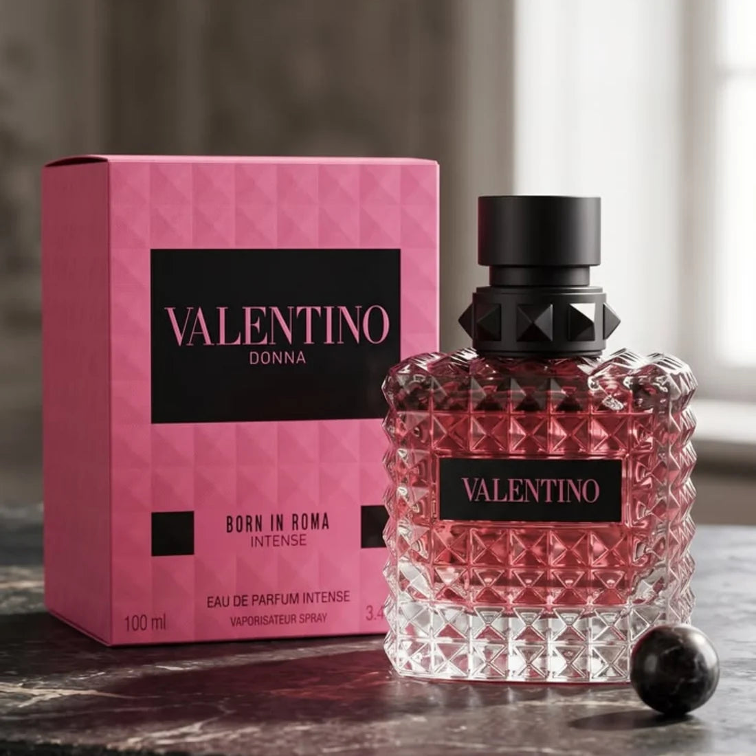Valentino Donna Born in Roma Intense