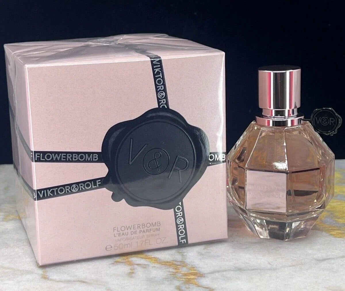 Flower bomb Eau de Parfum 1.7oz